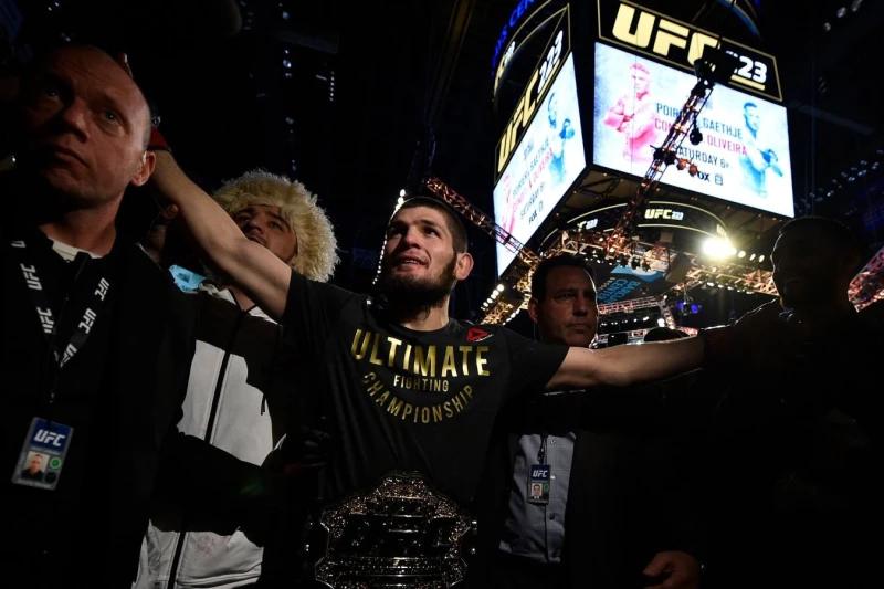Khabib Nurmagomedov dövüşmeyi antrenörlüğe tercih ettiğini söyledi