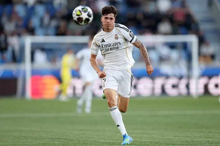 Fiorentina Realdan Viktor Valdepenası transfer edib
