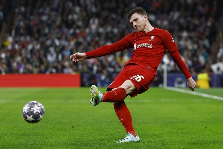 Andrew Robertson Atletico Madridin Hedefinde