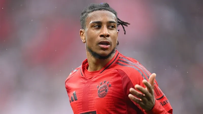 PSJ Maykl Olise üçün Bavariyaya 100 milyon avro təklif etməyə hazırdır