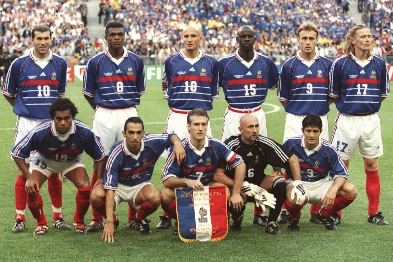 Fransa milli futbol komandası 1998-ci il Dünya Çempionatını dopinqin köməyi ilə qazanıb