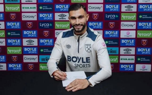 Valentino Kastelyanos Vest Hemdə - Rəsmi