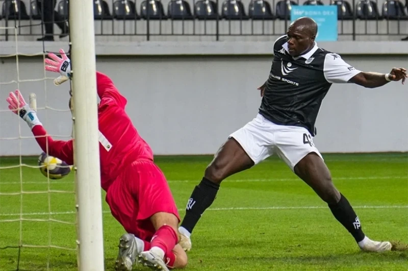 Vincent Aboubakar is the only player to debut like this in the last 6 seasons of the Azerbaijan Championship