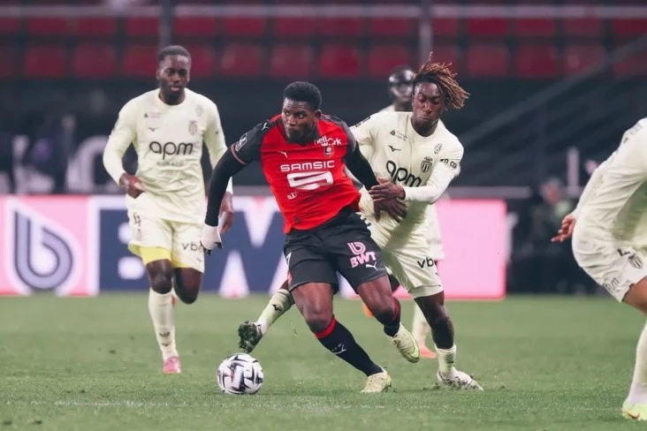 Rennes Monacoyu Ezdi Geçti: Ligue 1'de Skor 4:1
