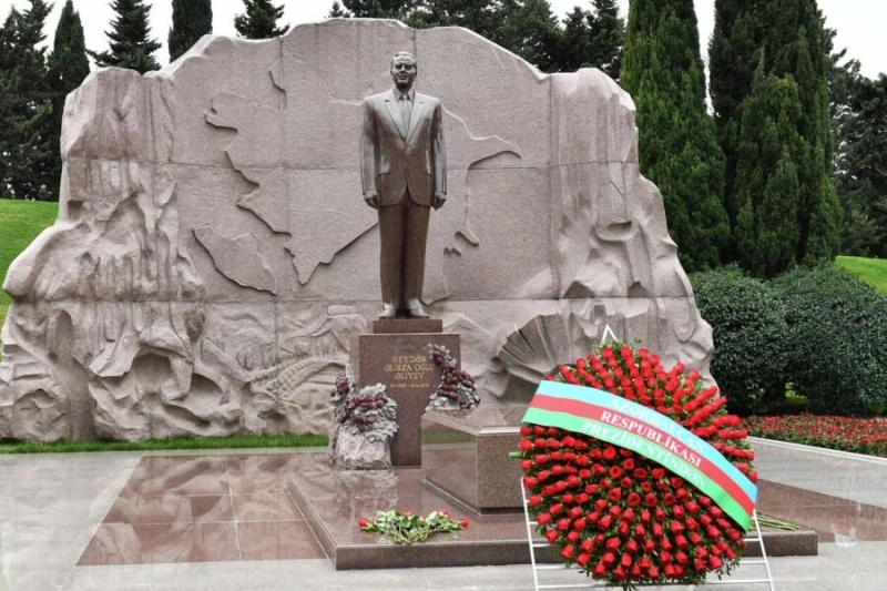 Heydər Əliyevin vəfatının 22-ci ild&ouml;n&uuml;m&uuml;d&uuml;r