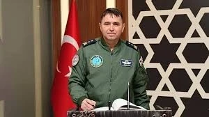 Konyaspor azarkeşi general təyyarələri stadiona gətirdiyi üçün işdən çıxarıldı