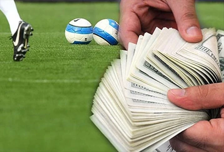 Kəpəzin Zirə ilə heç-heçəyə görə futbolçulara mükafat verməsi təəccüb doğurub