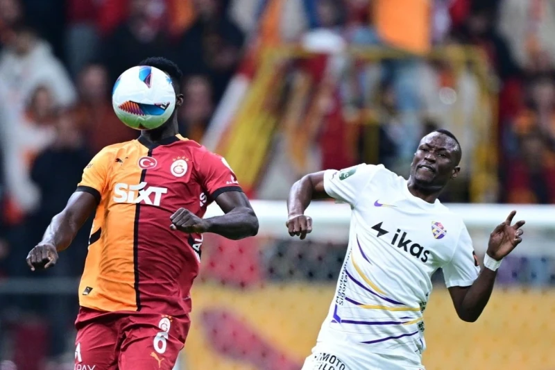 Qalatasaray doğma meydanda Eyupspor ilə bərabərə qaldı