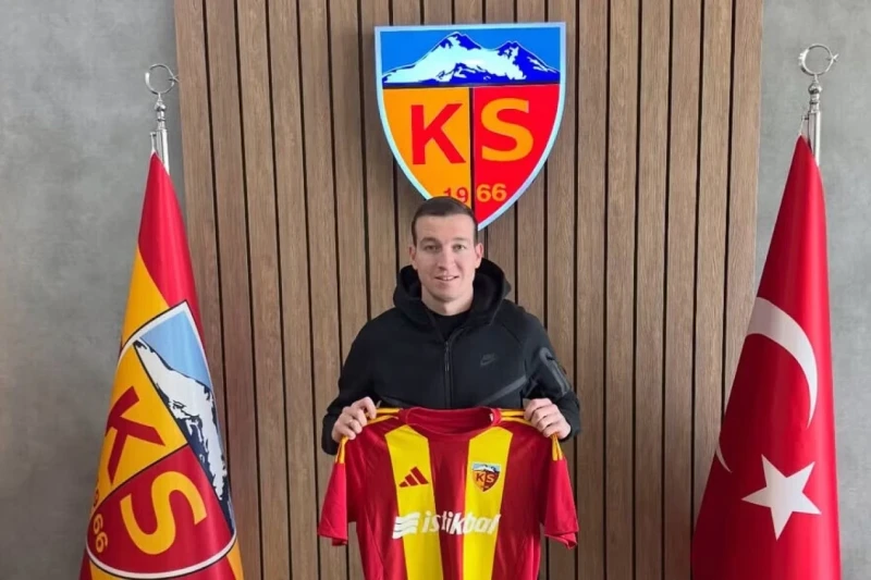 Russian footballer to file complaint against Kayserispor with FIFA