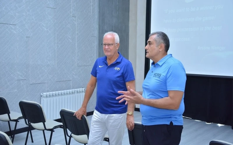 Bernd Ştange Şamaxı FK-nın akademiyasında Ağsu və Şamaxı məşqçiləri ilə görüşüb