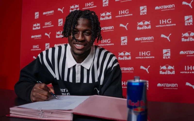 Leyptsiq Yohan Bakayoko ilə müqavilə imzalayıb