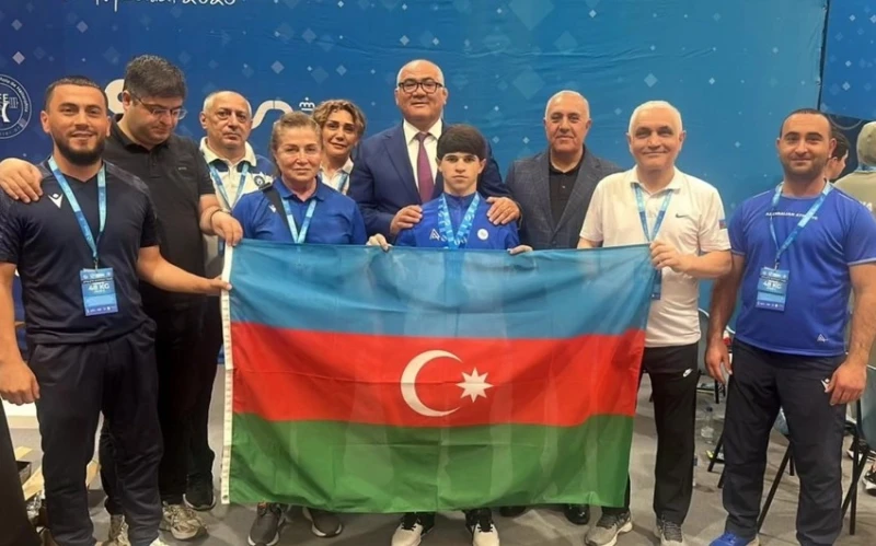Azərbaycanlı ağırlıqqaldıran U-15 Avropa birinciliyində 2 qızıl və 1 gümüş medal qazanıb