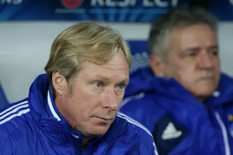 Keçmiş Dinamo məşqçisi Mixayliçenko istilik olmadığına görə santexniki döyüb