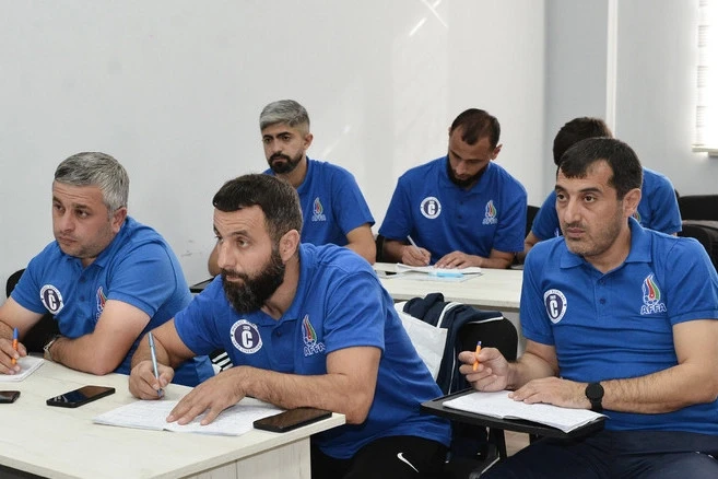 Gəncədə UEFA C kateqoriyalı məşqçi kursunun II mərhələsi başa çatdı