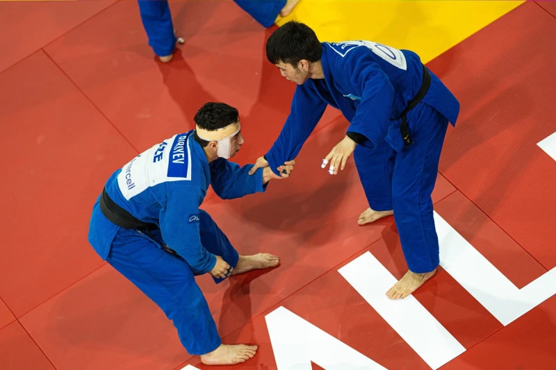 Gence'de genç judocular için uluslararası eğitim kampı başladı