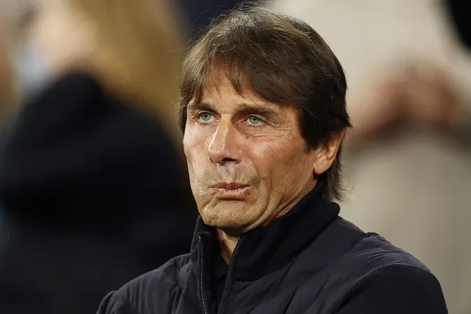 Napoli concedes 6 goals for the first time in European cups