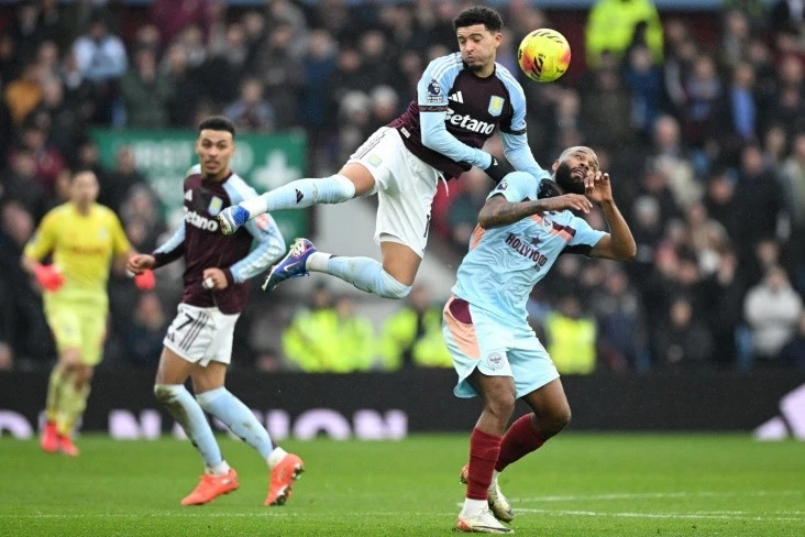 Premyer Liqa: Brentford Aston Villanı səfərdə minimal hesabla məğlub etdi