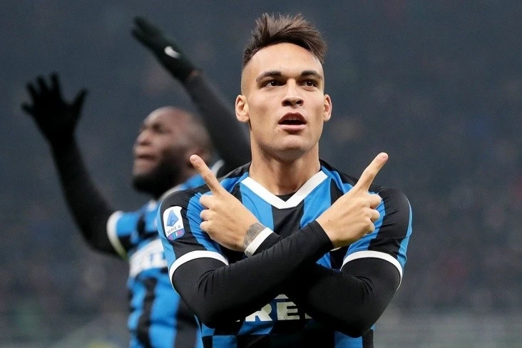 Lautaro Martinez Hakan Çalhanoğlu'nun oyunundan narazıdır