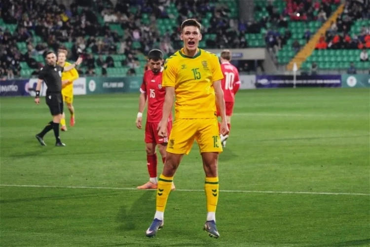 Kristian Avram Litva ilə oyunda meydana çıxmadı