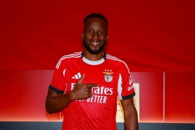 Qarabağın rəqibi Benfikadan 20 milyonluq transfer