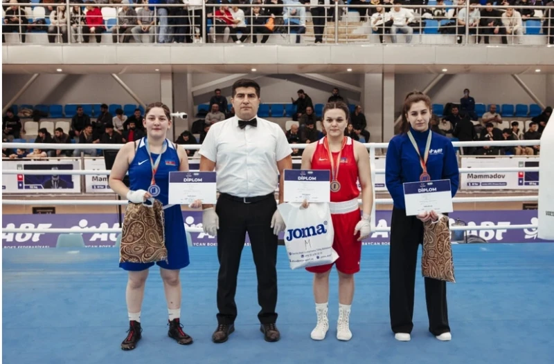 Kadın Boksörler Arasında Azerbaycan Şampiyonası'nın Kazananları Belirlendi