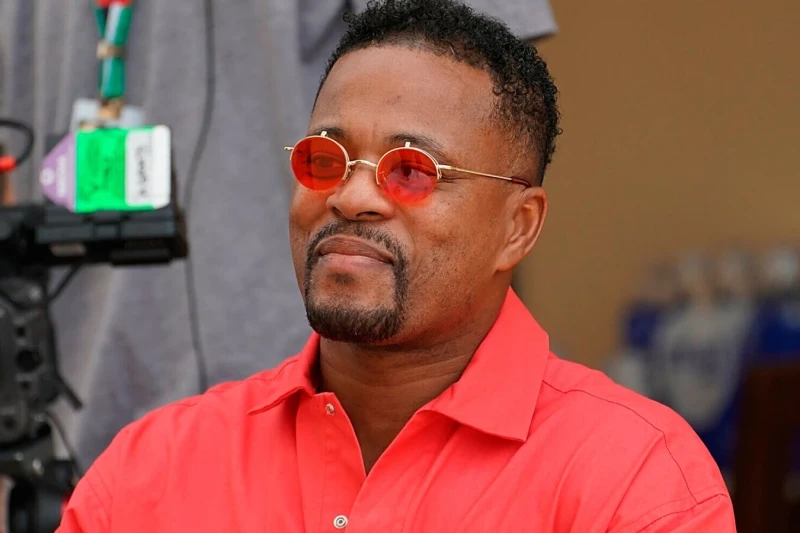 Evra Qvardiolanın gedişinə üzüldüyünü bildirib: Sevinməyin, bu futbol üçün təəssüfdür