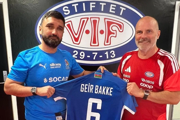 Elnur Çodarov UEFA Pro lisenziyası çərçivəsində Valerenqada təcrübə keçir