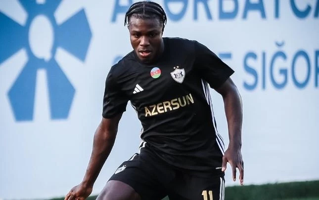 Qarabağ Addaiyə maaşının azaldılmasını təklif edir, əks halda yollar ayrılacaq