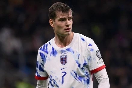 Norveç futbolçusu keçmiş məğlubiyyəti xatırlamır