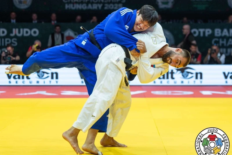 Zelim Kotsoyev ardıcıl dördüncü dünya çempionatında da medal qazanıb