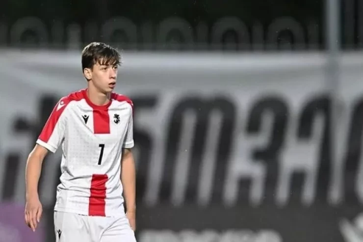 Bavariya Tornike Kvaratsxeliyanı transfer etmək istəyir