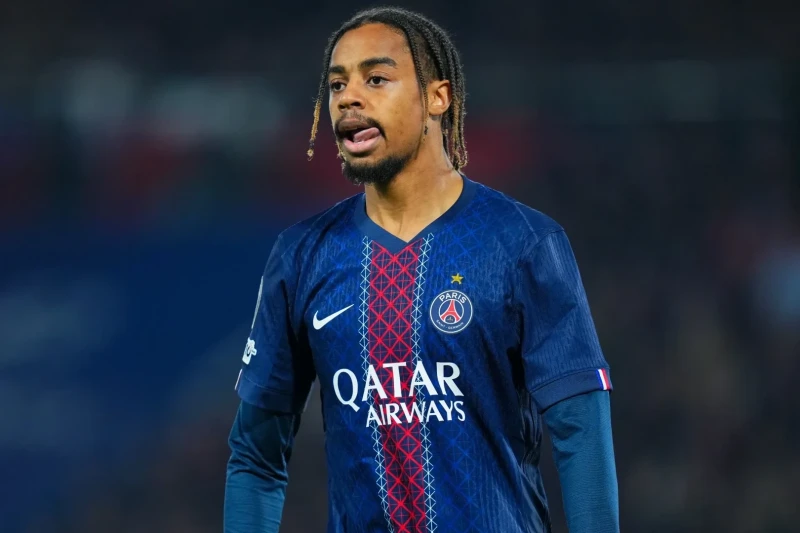 Liverpool considers Barcola as a replacement for Salah