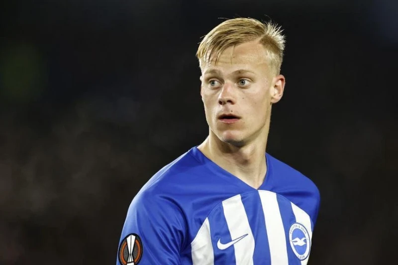 Tottenham announce the transfer of Jan Paul van Hecke from Brighton