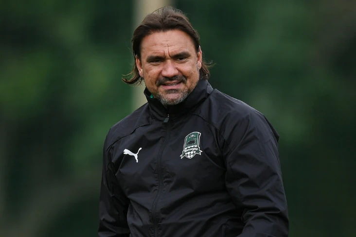 Daniel Farke's fate at Leeds depends on matches with Chelsea and Liverpool