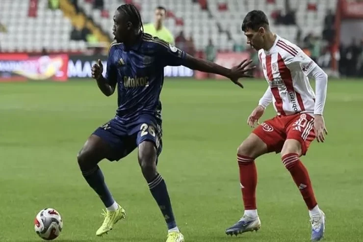 Fenerbahce Lost Points by Drawing with Antalyaspor