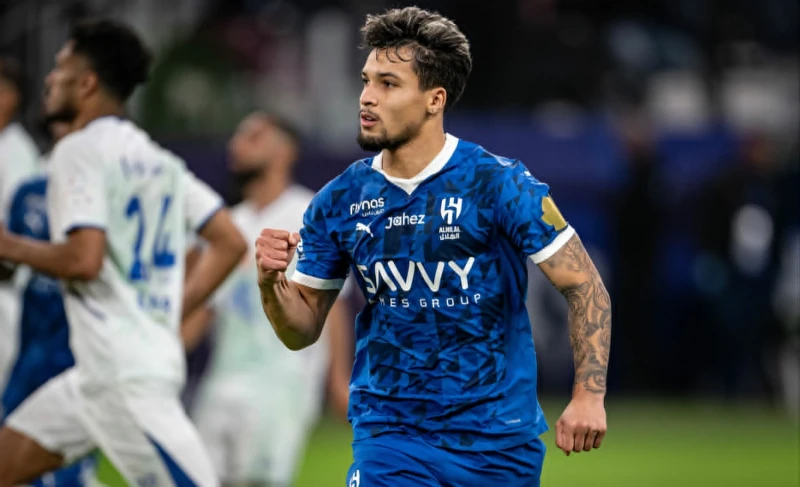 Liverpul Salahı Markos Leonardo ilə əvəzləməyi planlaşdırır