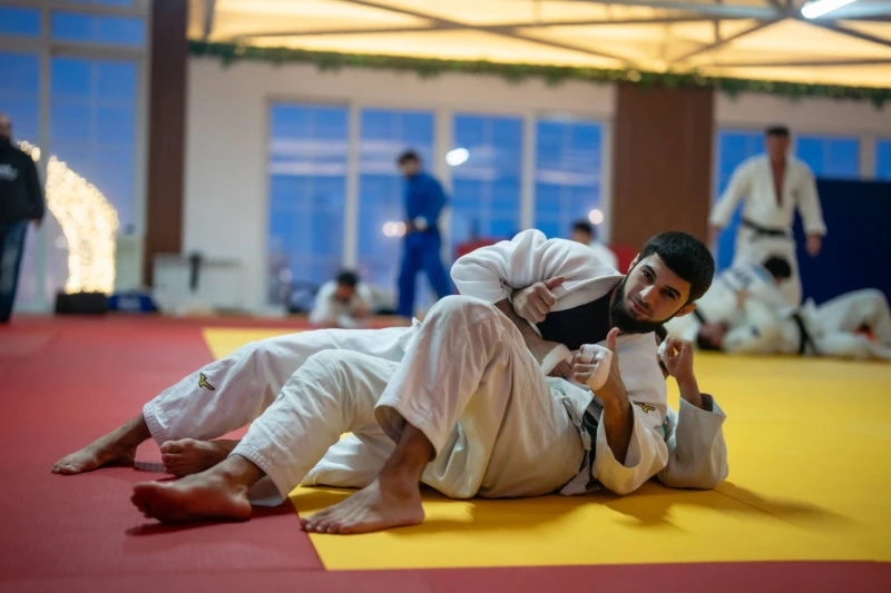 Технико-тактическая подготовка наших мужчин-дзюдоистов на тренировочном сборе в Шамахе