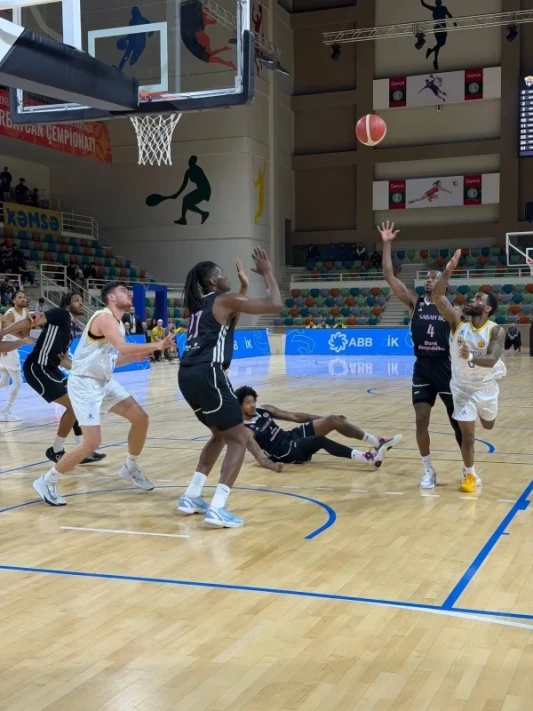 Sabah səfərdə Gəncəyə qalib gəlib