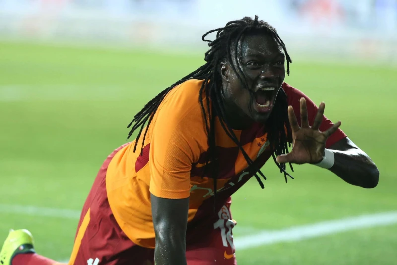 Bafetimbi Qomis Qalatasaraya inzibati vəzifədə qayıdır