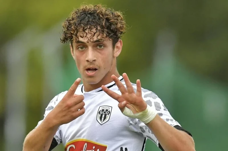 Qarabağ fransalı vinger Jali Muaddibi transfer edir