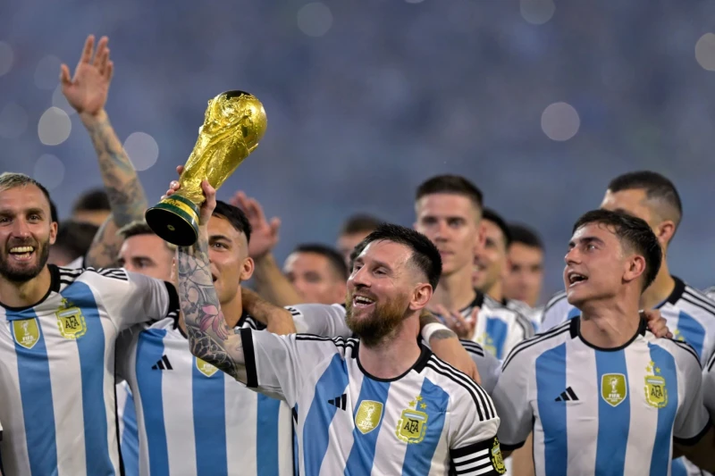Lionel Messi Argentina millisinin DÇ-2026 heyətinə daxil edilib