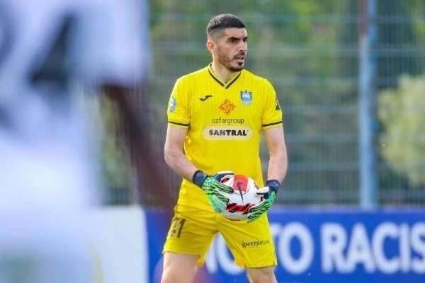 Zirə iki futbolçu ilə müqavilə müddətini uzadıb, bir transfer reallaşdırıb
