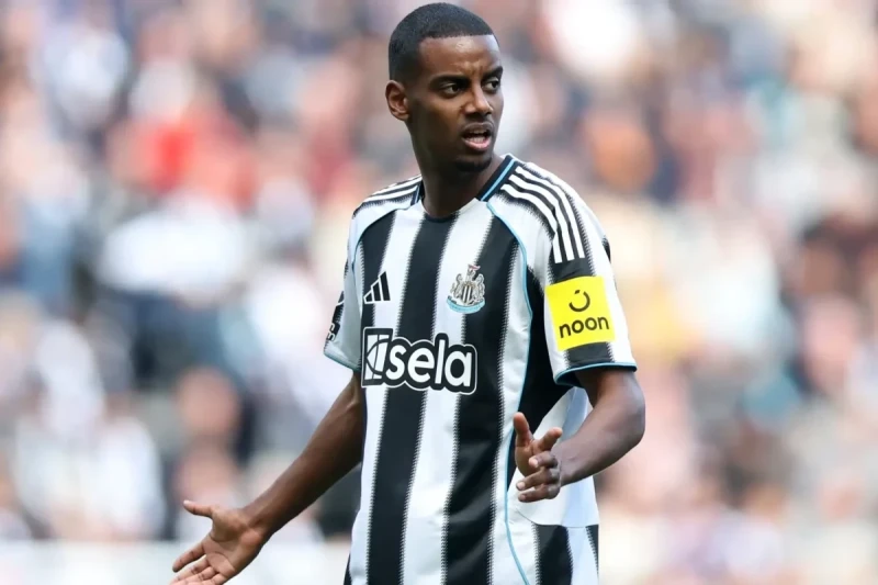 Isak Newcastleda Oynamak İstemiyor