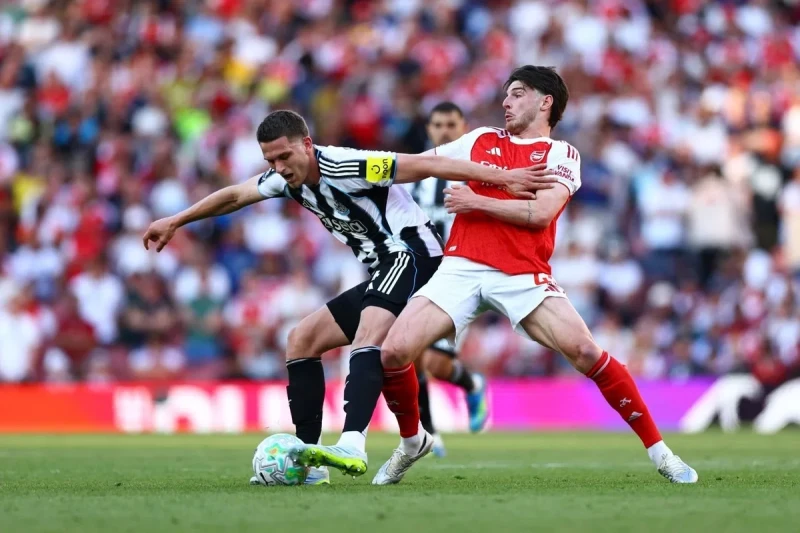 Arsenal İngiltərə Premyer Liqasında liderliyə yüksəlib