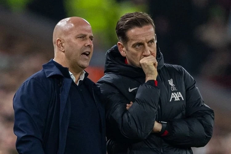 Соперник «Карабаха» «Ливерпуль» переживает уход тренера