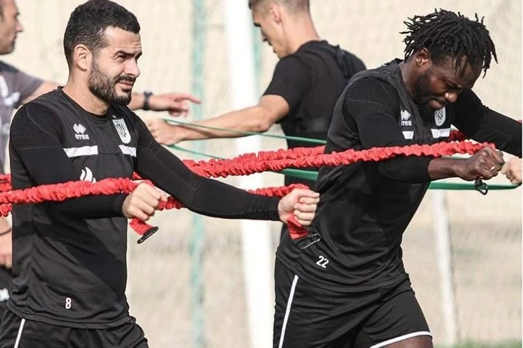 Millidən qayıdan futbolçular Neftçinin məşqinə qoşuldu