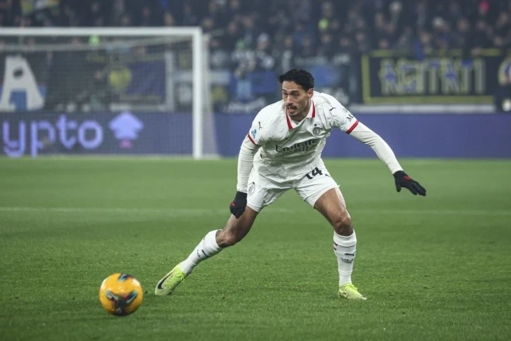 "Milan" müdafiəçisi "Real Madrid"i deyil, "Mançester Siti"ni seçdi