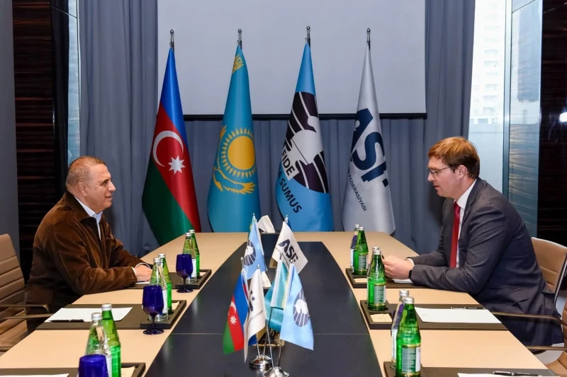 FIDE prezidenti Timur Turlov Azərbaycan Şahmat Federasiyası prezidenti Mahir Məmmədovla görüşdü - FOTO