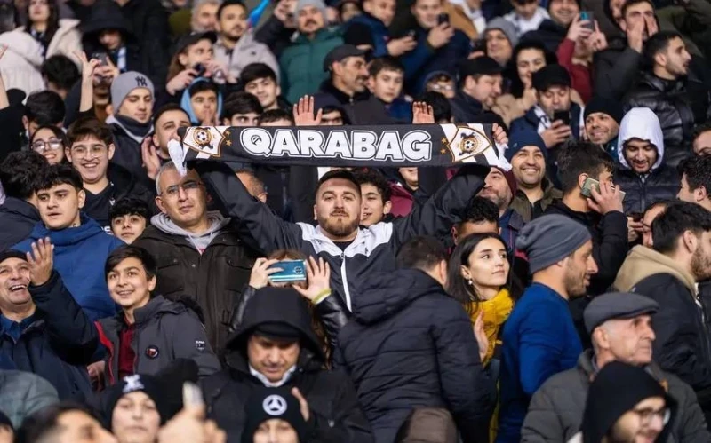 Azerbaijanis living in Hungary show great interest in the Qarabag-Ferencváros match