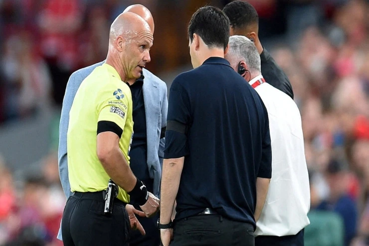 Liverpool - Bournemouth maçında ırkçı skandal: Tekerlekli sandalyedeki taraftar futbolcuyu aşağıladı